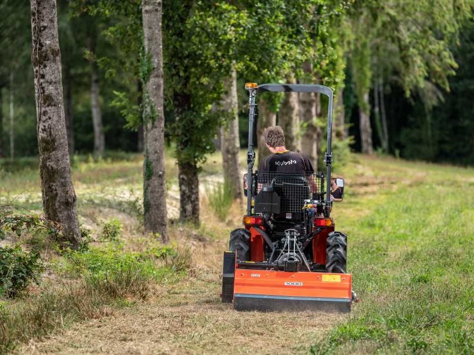 Kubota kosiarka bijakowa FROG 1120 dostępna od ręki1