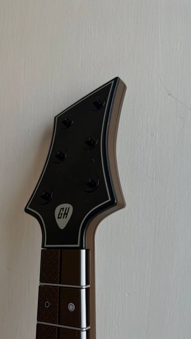 Guitar hero live ps 4 ps 5 (гітара + адаптер + гра)