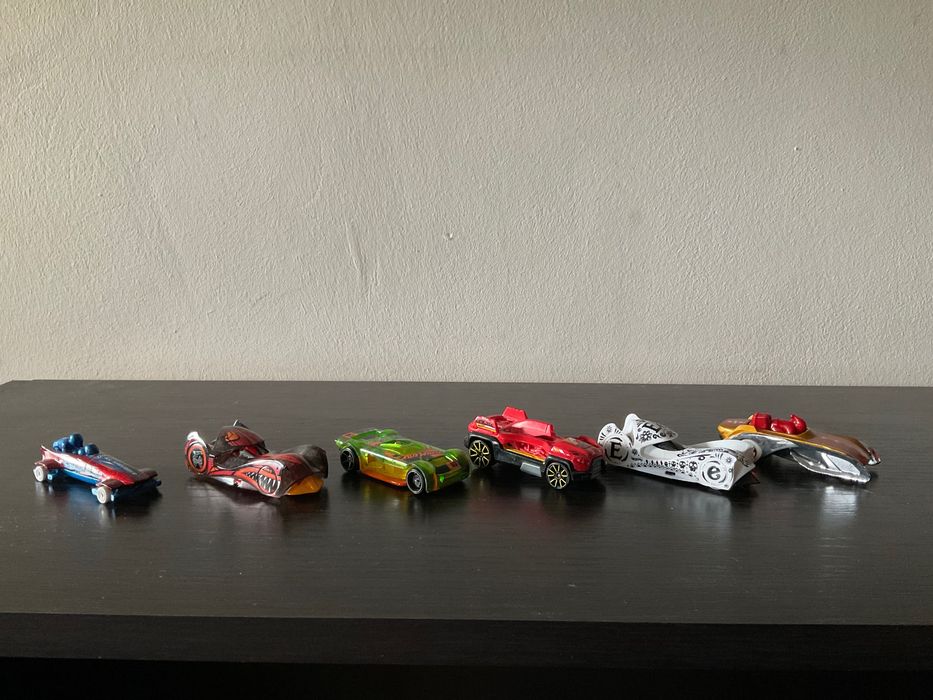 Hot wheels /6 modeli