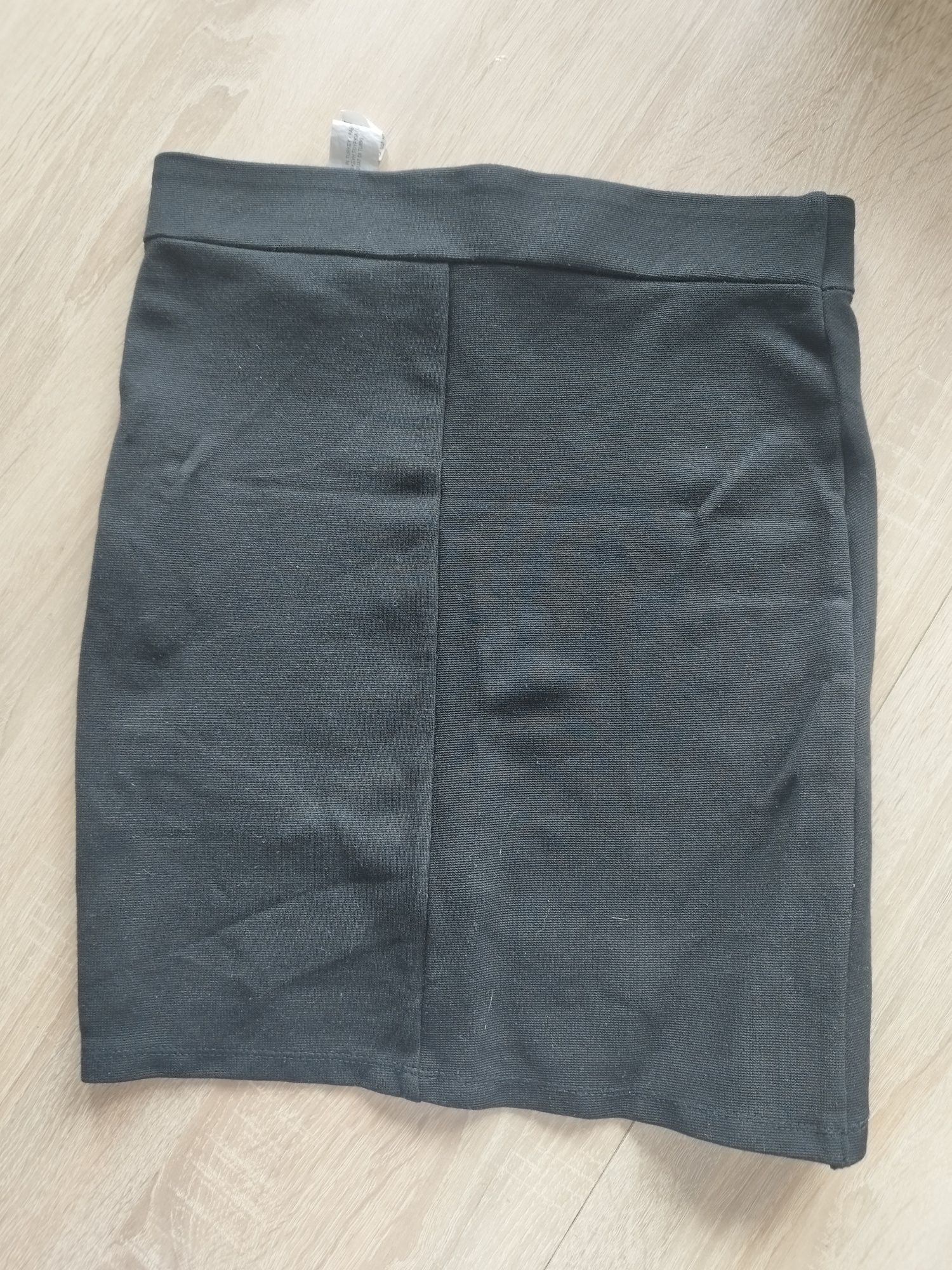 Spódniczka czarna mini M Stradivarius