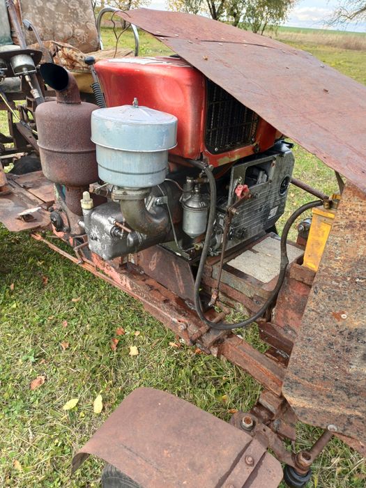 Саморобний трактор ZUBR 18к.с