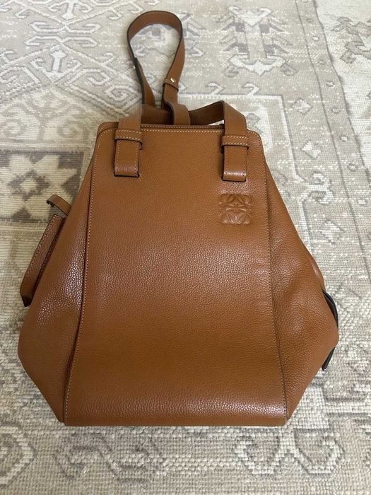 Bolsa de mão/ombro LOEWE Hammock em pele cor conhaque. Tamanho médio.