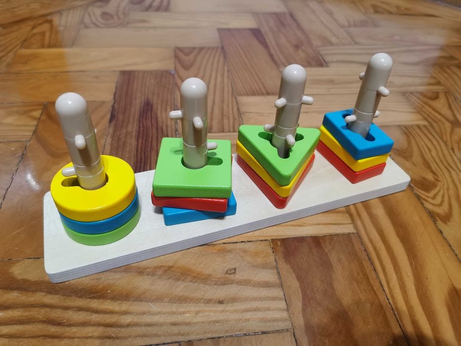 Brinquedo crianca - BOM ESTADO