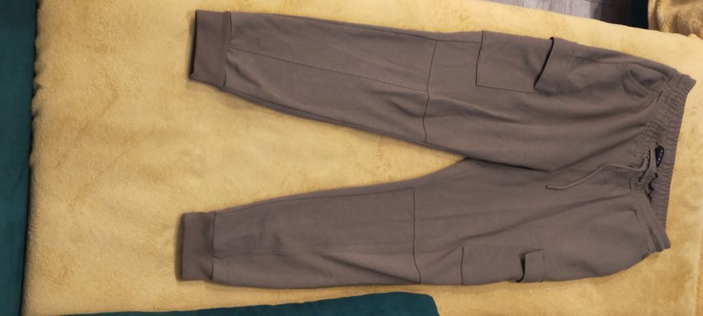 Spodnie dresowe new yorker S