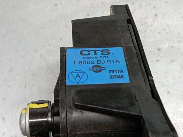 Pedal do acelerador NISSAN NV200/Evalia Combi (M20)