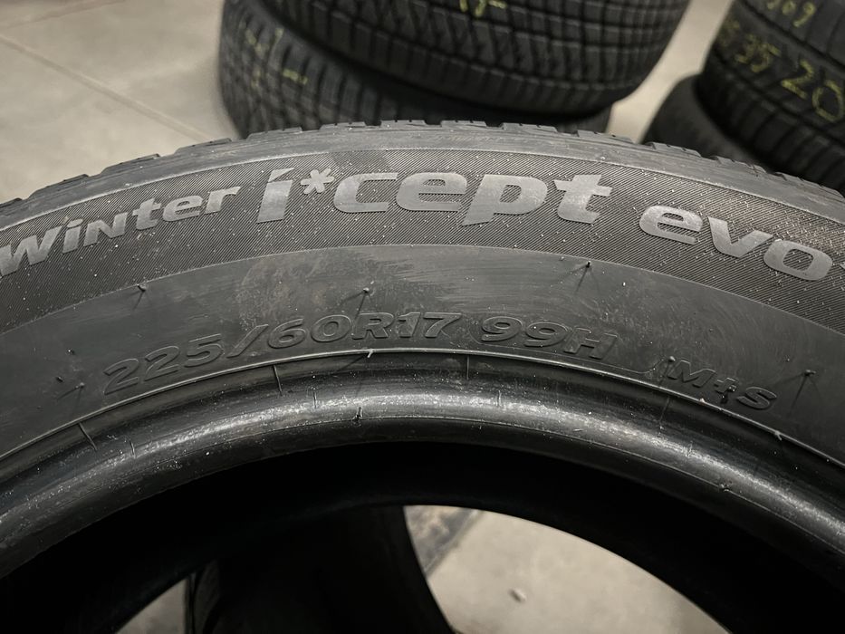Opony zimowe 225/60/R17 Hankook Winter Icept Evo3 / 2020r - 2 sztuki