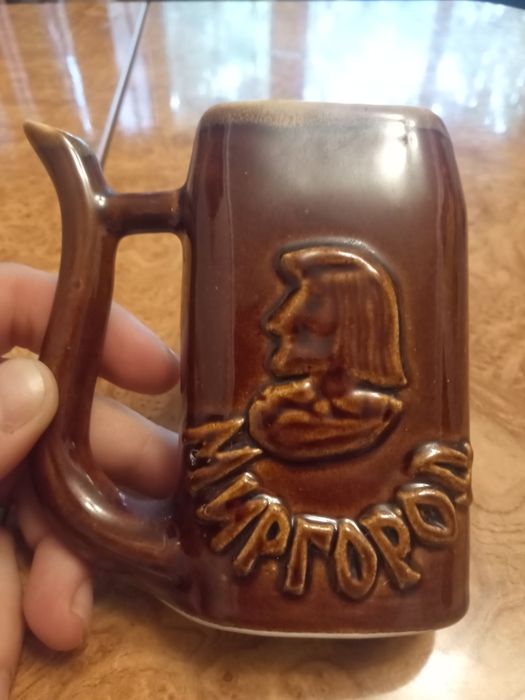 Поїлка для мінеральних вод