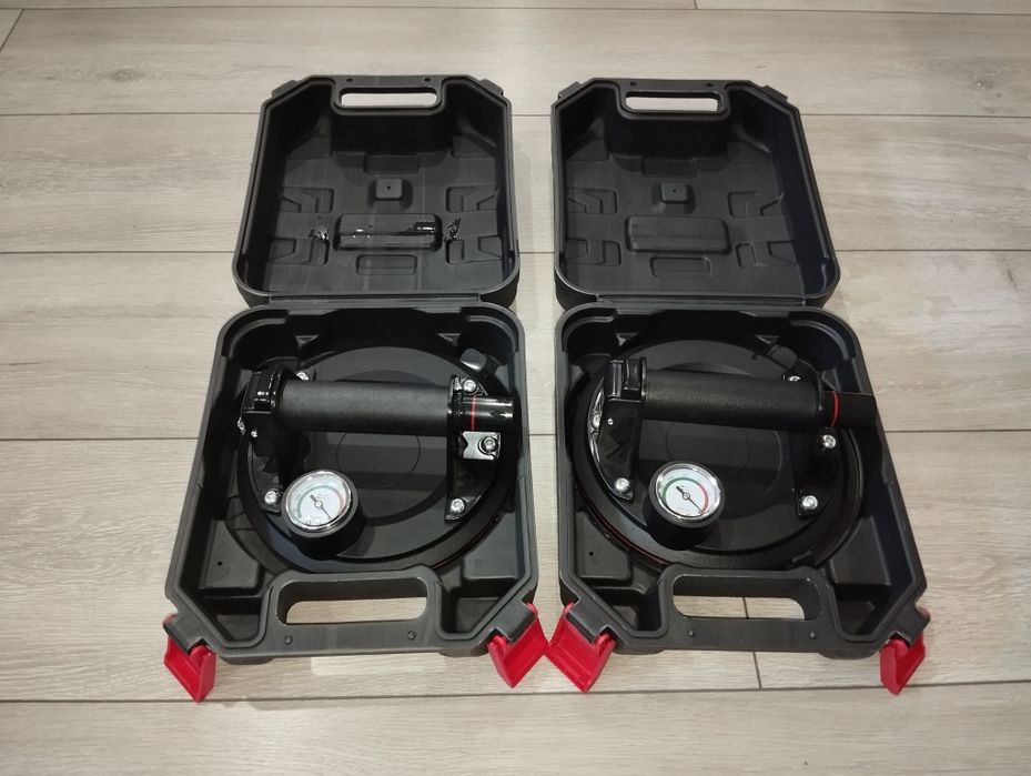 Przyssawka próżniowa do przenoszenia płytek