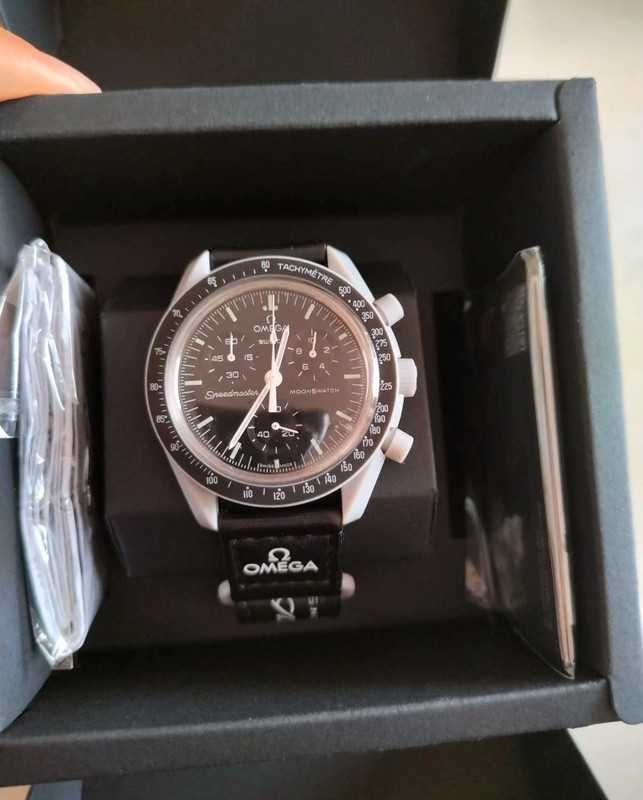 Omega x Swatch SO33M100 – Tajemnica Nocnego Nieba