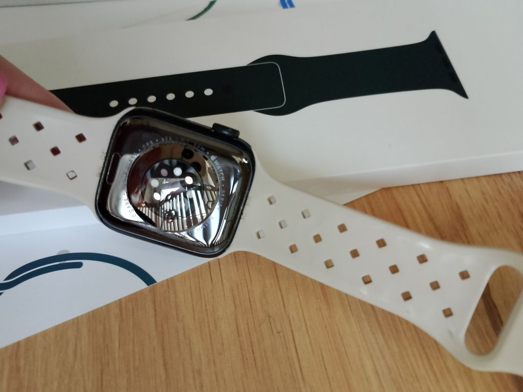 Applewatch series 7 cellular 41 mm. Stan bdb