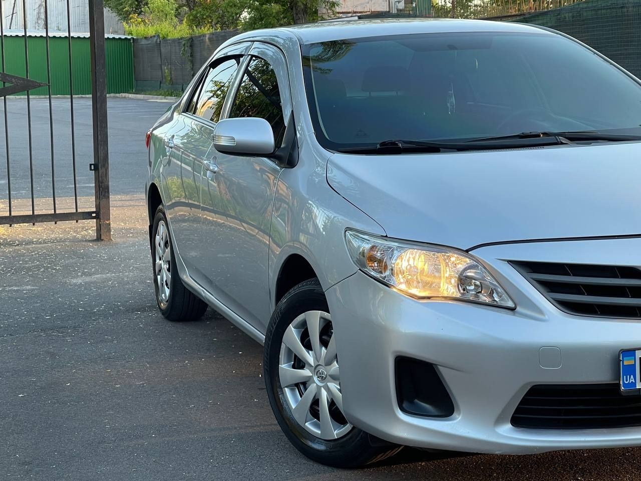 Продам Toyota Corolla 2011  Рест