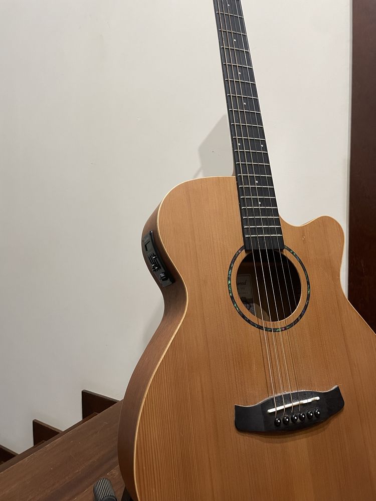 Guitarra Tanglewood Electro Acoustic