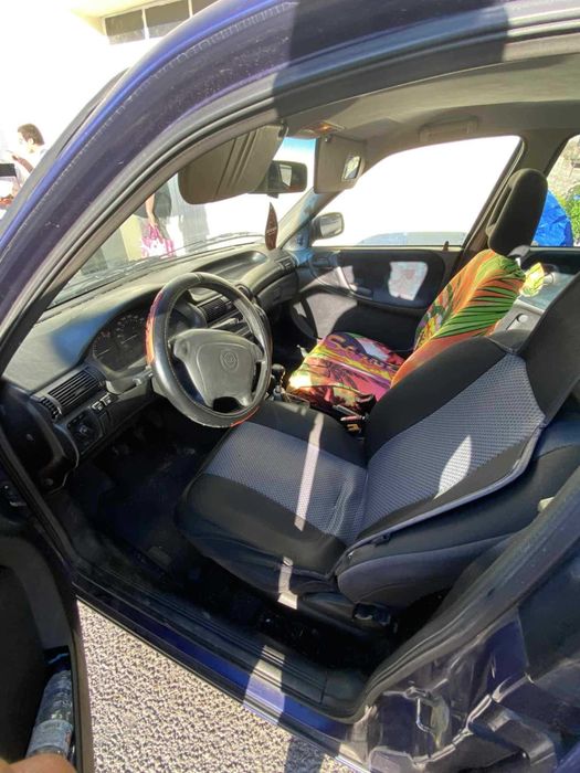 Opel Astra F 1.7 – Econômico, Espaçoso e Confiável!