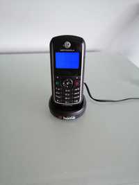 Telemóveis Motorola e Nokia