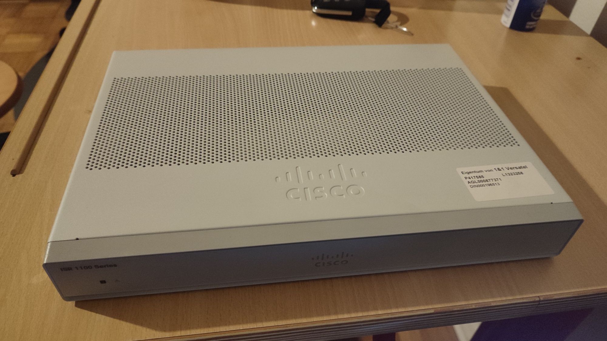 Router Cisco C1111-4P