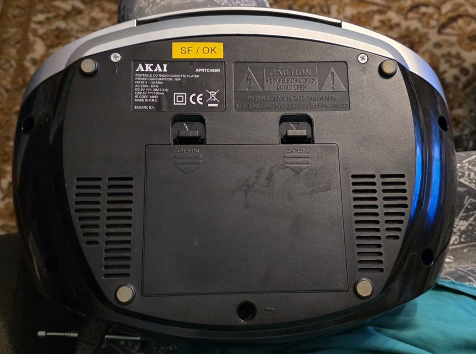 AKAI radio magnetofon CD USB