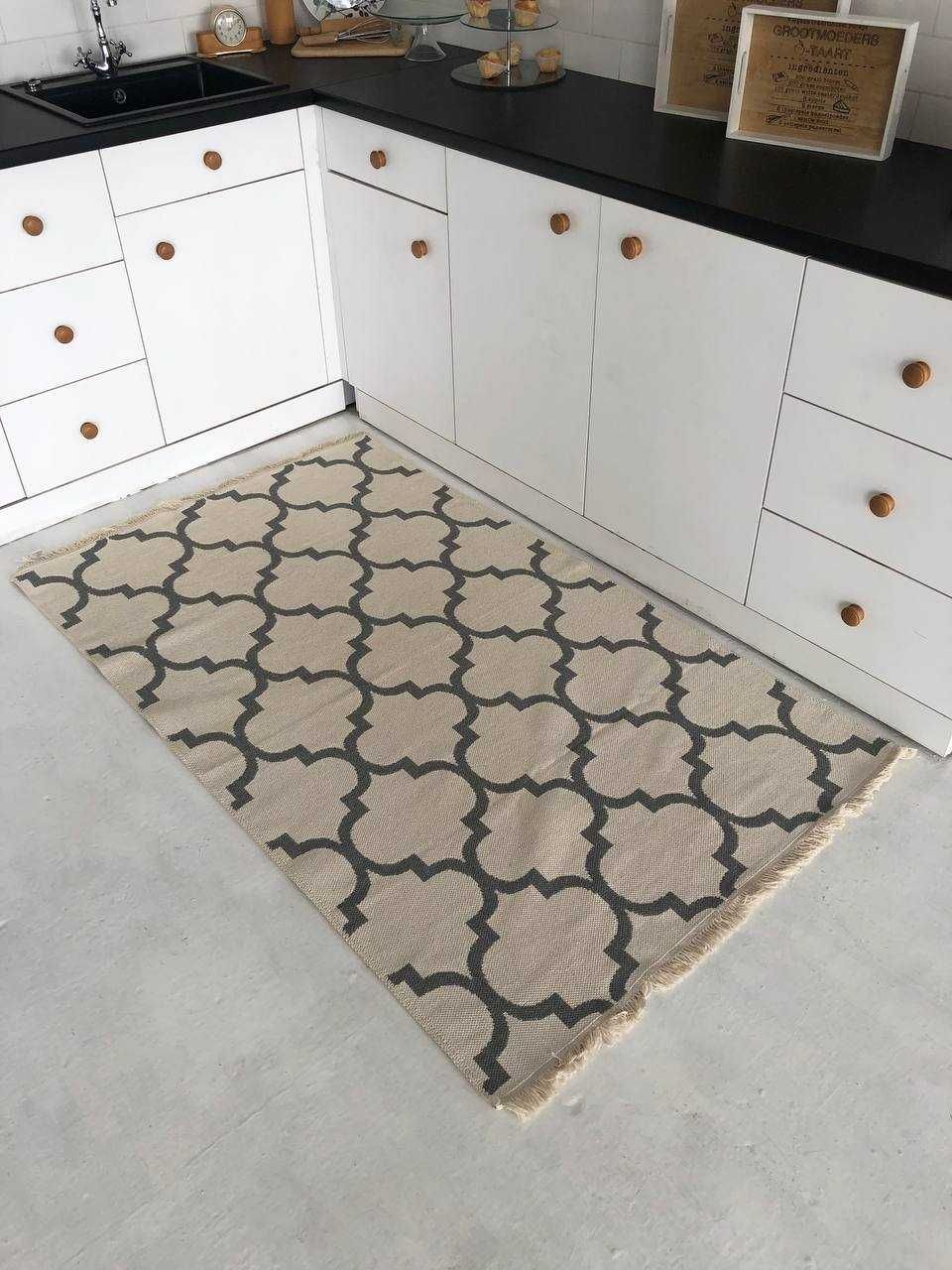 Сіро-білий двосторонній безворсовий килим для дому