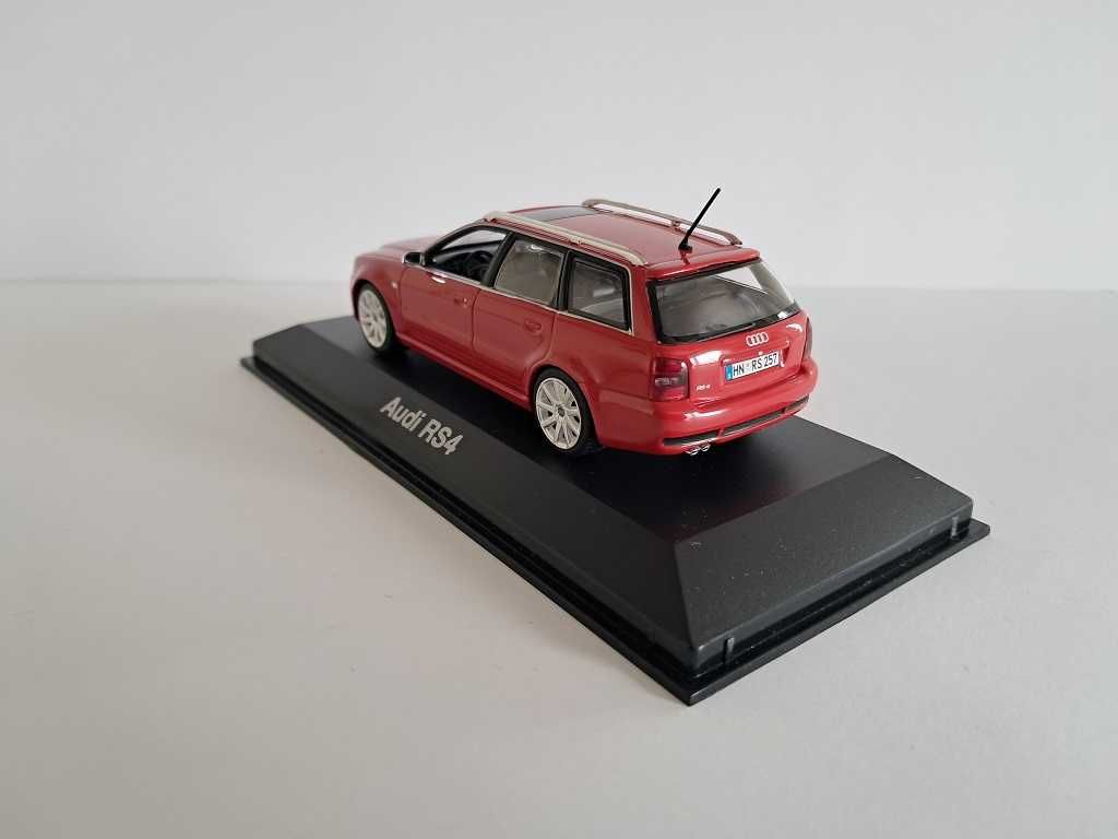 Audi RS4 (B5) 1/43 Minichamps