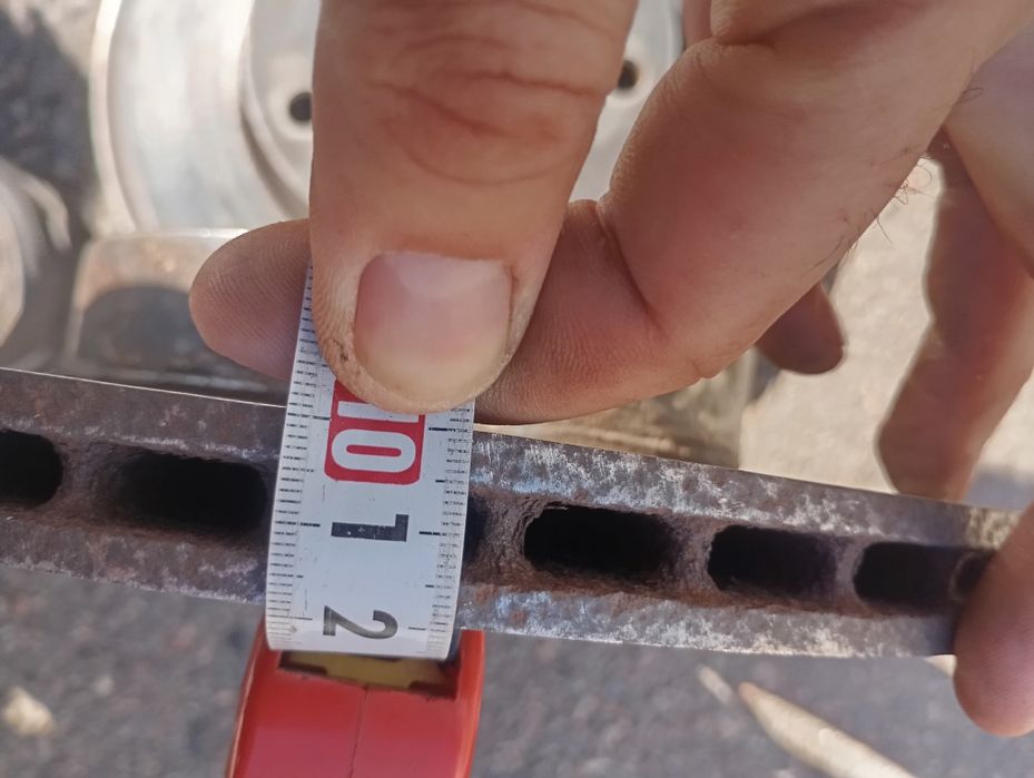 Продам передні тормозні диски е46 рест 185(6)мм.