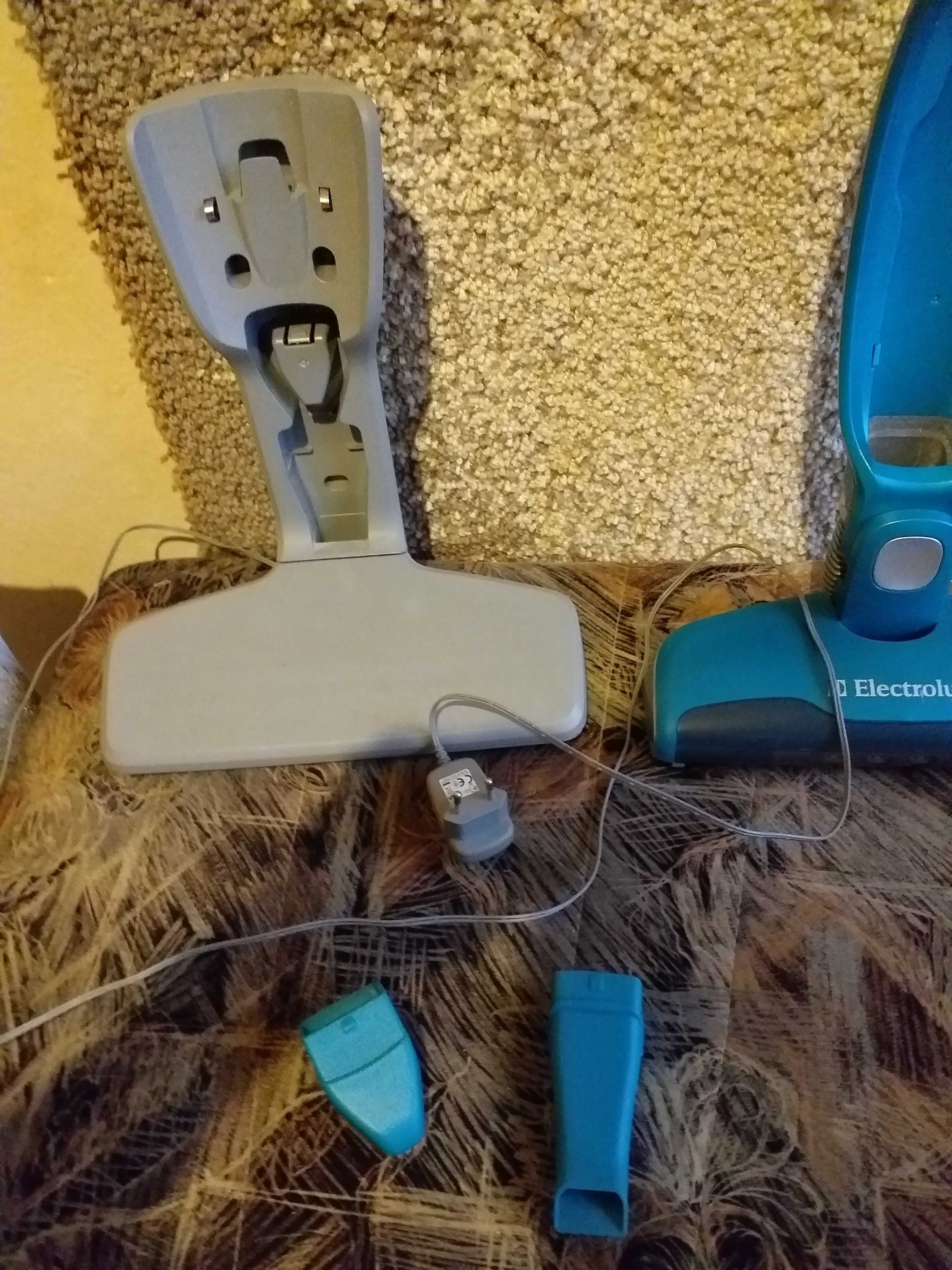 Bezprzewodowy odkurzacz  Electrolux - uszkodzony...