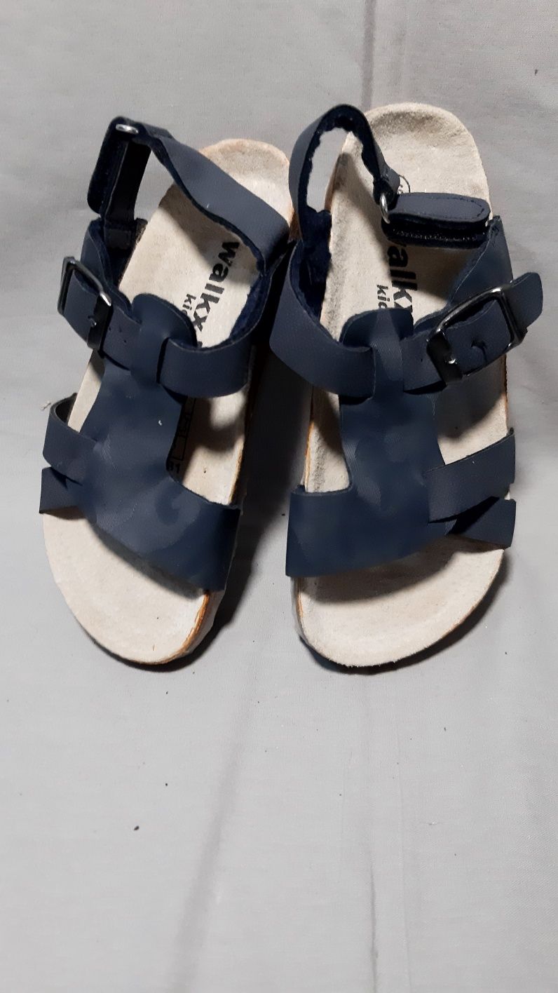 2 pares de sandalias criança