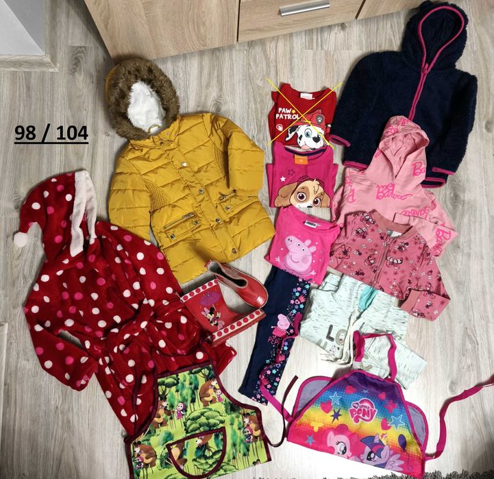 Paka, mix ubrań dla dziewczynki 98 104 kurtka, fartuszek, szlafrok