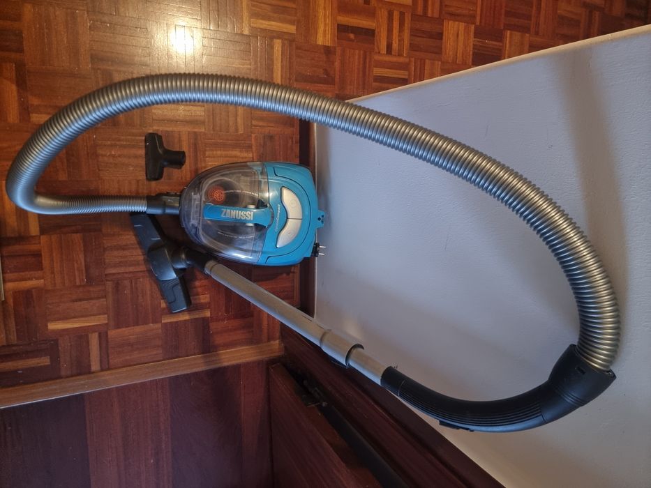 Zanussi Cyclon Compact 800W – Sem saco