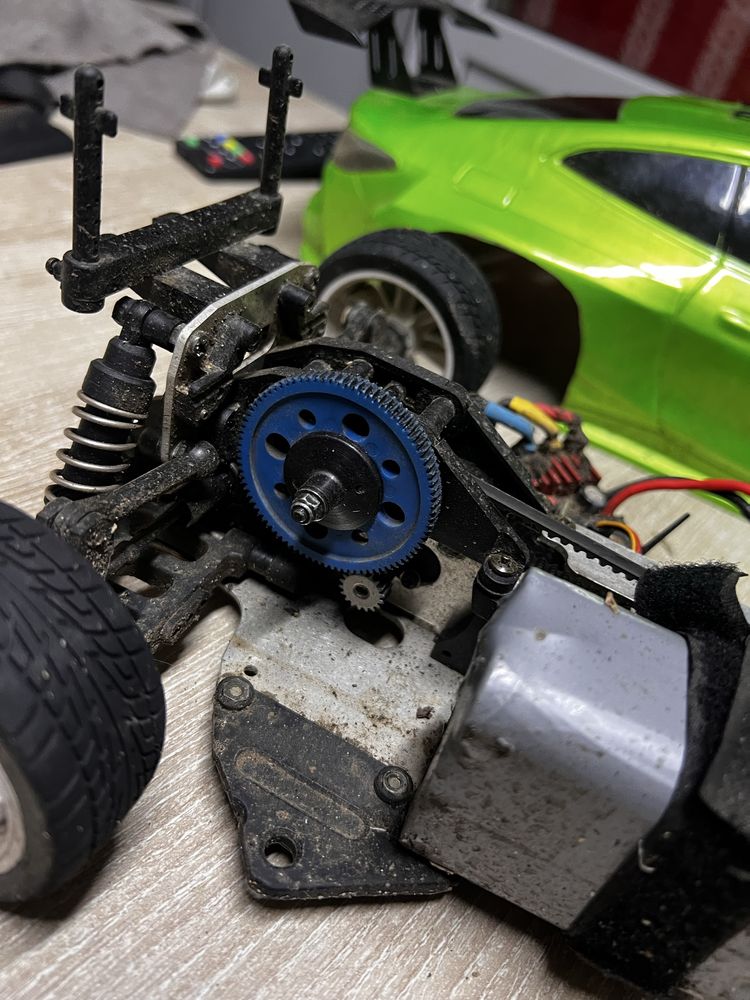 Rc BMW 1/10  на ходу полном