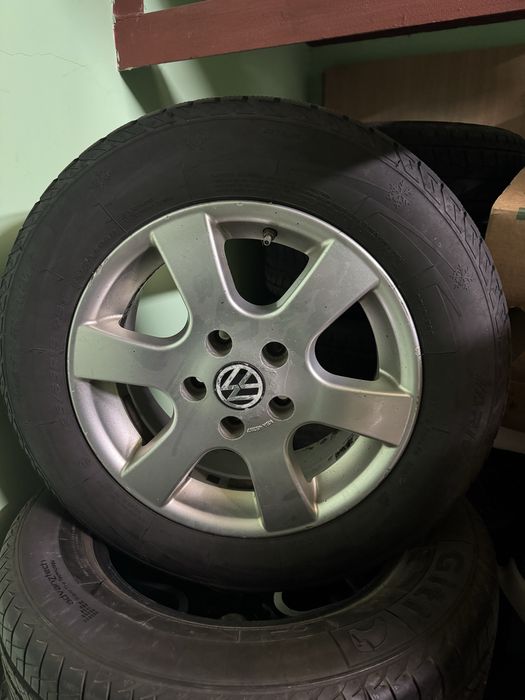Диски  r 15 5x112 з зимовою резиною в хорошому стані
