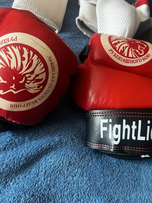 Спорядження для боротьби, рукопашний бій, шлем, рукавиці, кімоно, фути