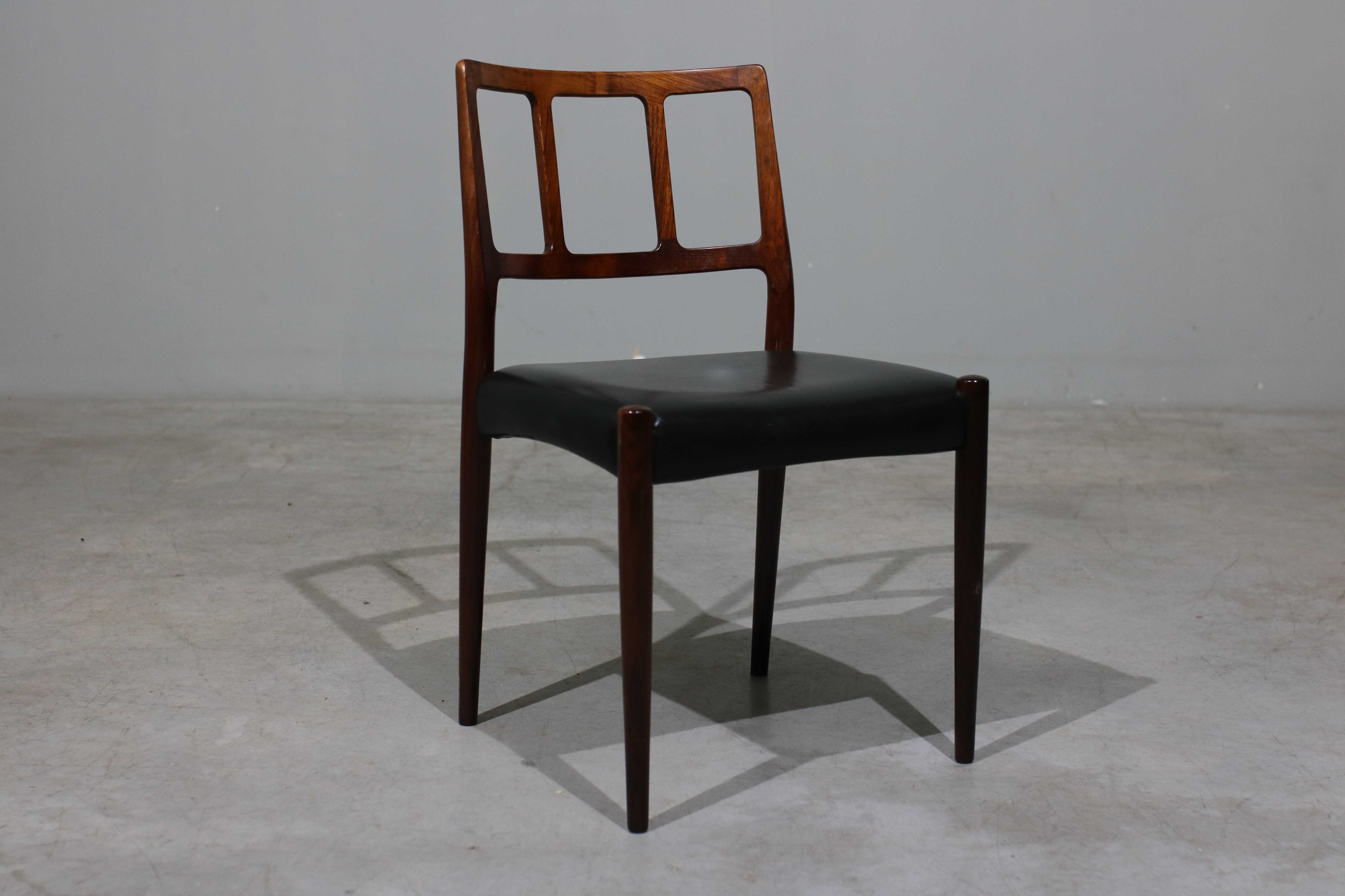 Cadeiras Johannes Andersen mod. Louise em pau santo| Uldum Mobelfabrik