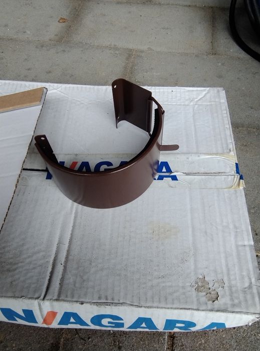 Złączk 14szt.i i haki rynnowe 24szt. 125 mm.  Niagara  tanio sprzedam