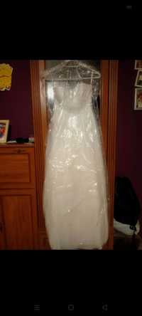 Suknia ślubna 40