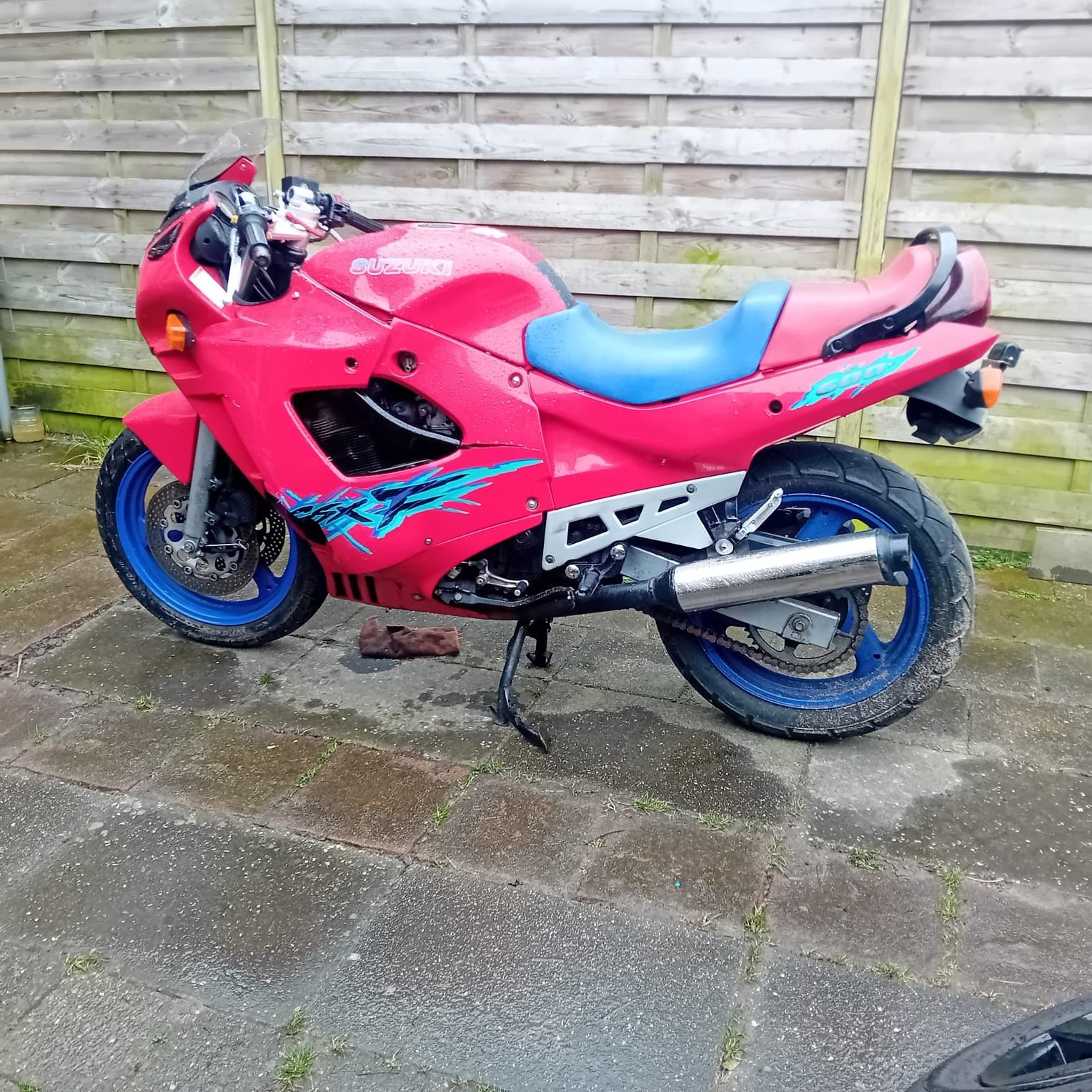 Suzuki GSX 600 з/ч