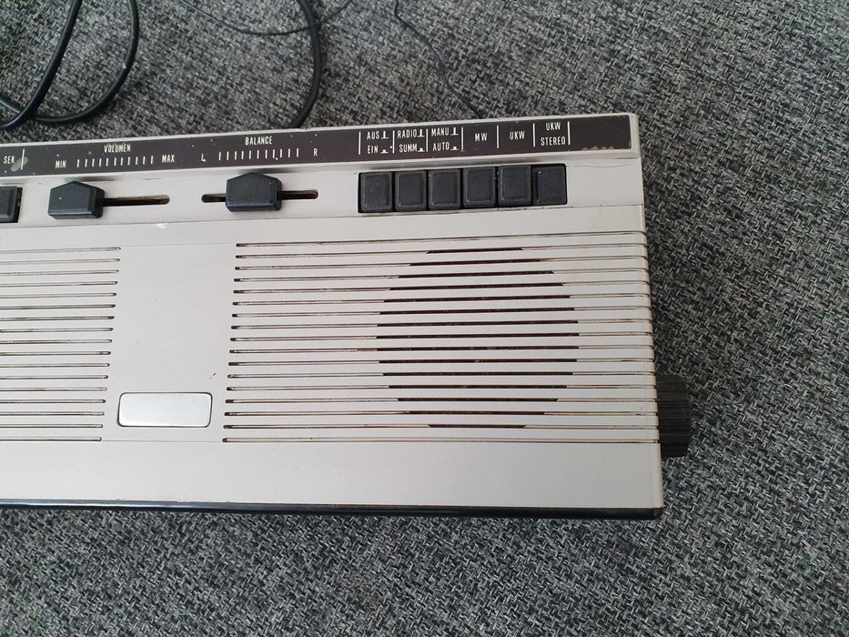 Stary zabytkowy radiobudzik MBO eu 1850 stereo