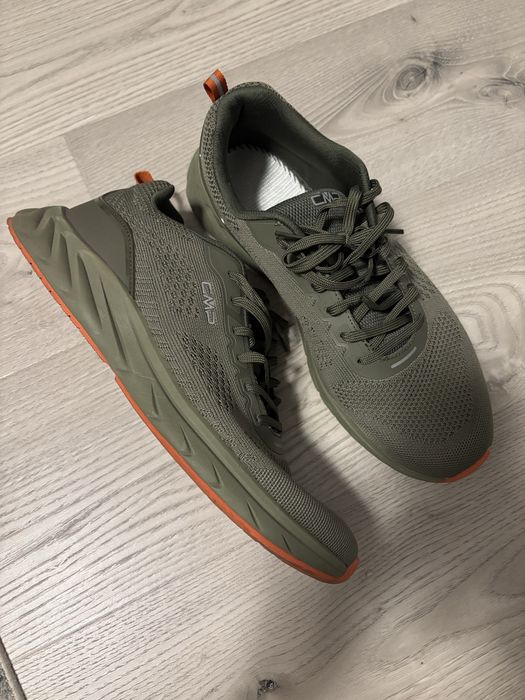 Кросівки чоловічі 46 cmp