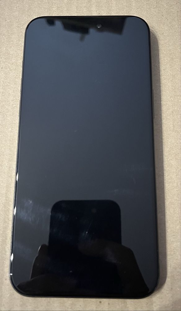 Atrapa iPhone 15 Pro Max 6.7” 1TB