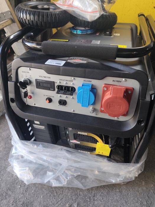 Agregat prądotwórczy BACKHERF B2590x V8 7.1 kW/400V,  3.8 kw/230V nowy