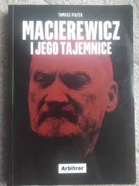 Macierewicz i jego tajemnice Tomasz Piątek