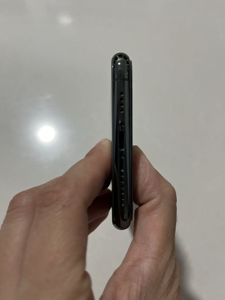 Vende-se iphone 11 Pro max 256 gb