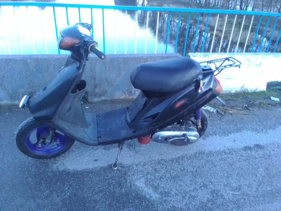 Ямаха джог артістік