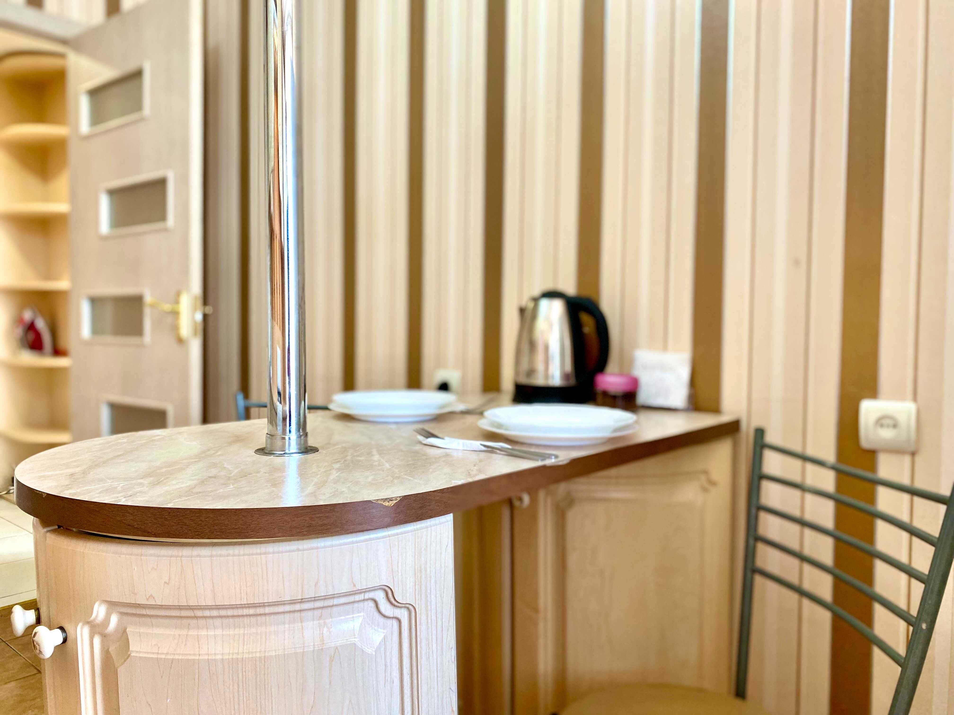ApartPoltava Світла 1-кімн студія подобово ,ЦЕНТР.Документація звітна