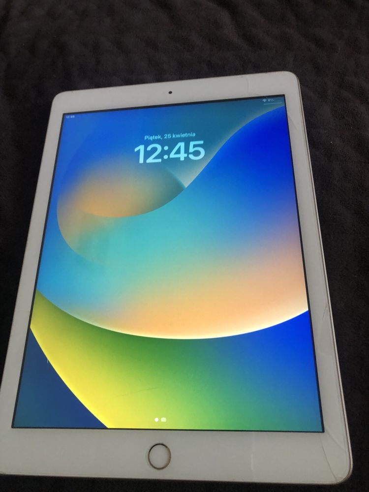 Ipad 5 generacji 128 gb pamieci