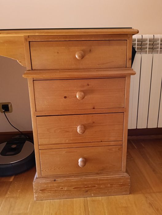 Secretária em pinho americano