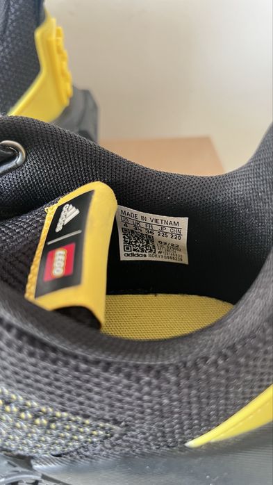 Ténis Adidas Lego NOVOS!