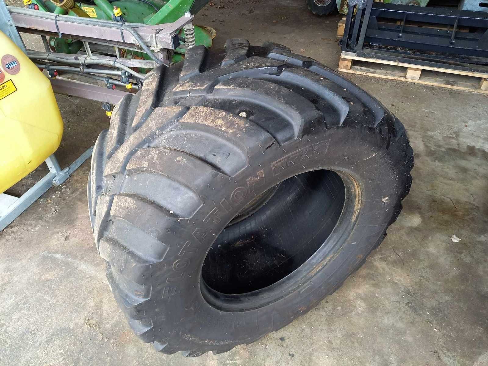 Opona do przyczepy 560/45 R22,5