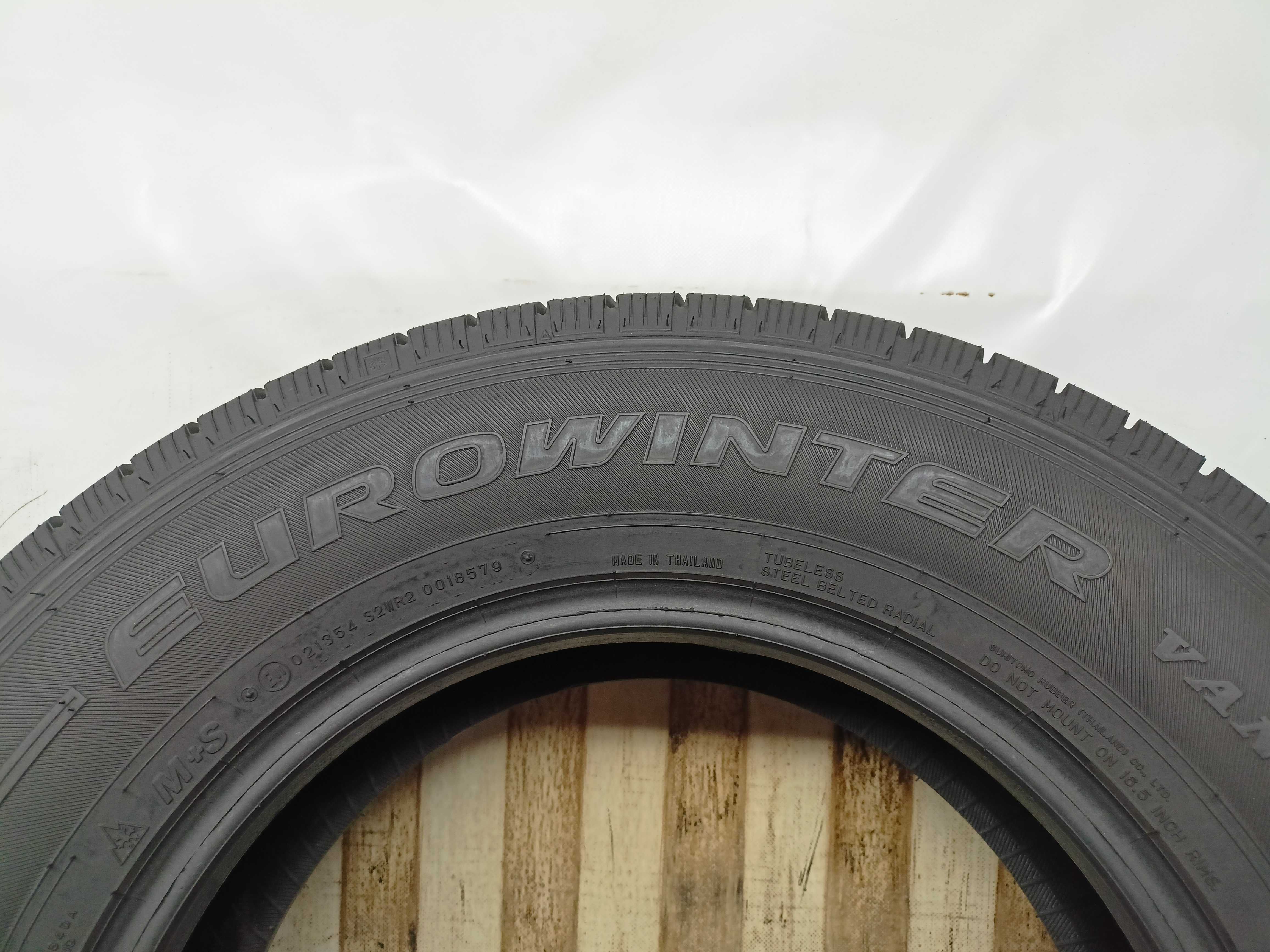 Falken EuroWinter 215/75/16C 24r. 116/114R 9,5mm (2585)