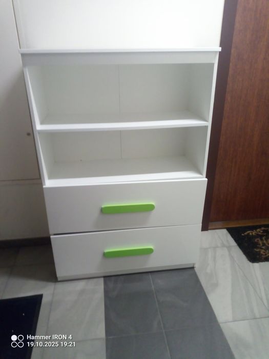 Meble dziecięce komoda biurko słupek