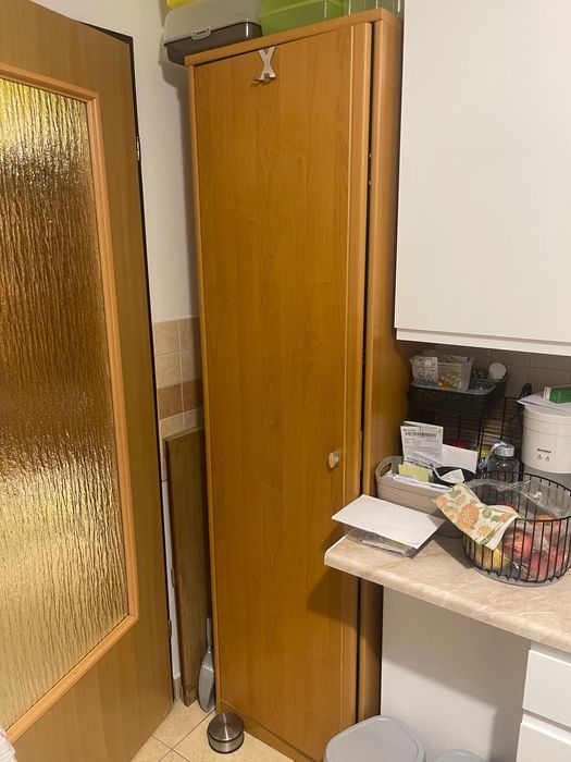 Wysoka szafka / regał słupek – kolor buk  (do negocjacji)