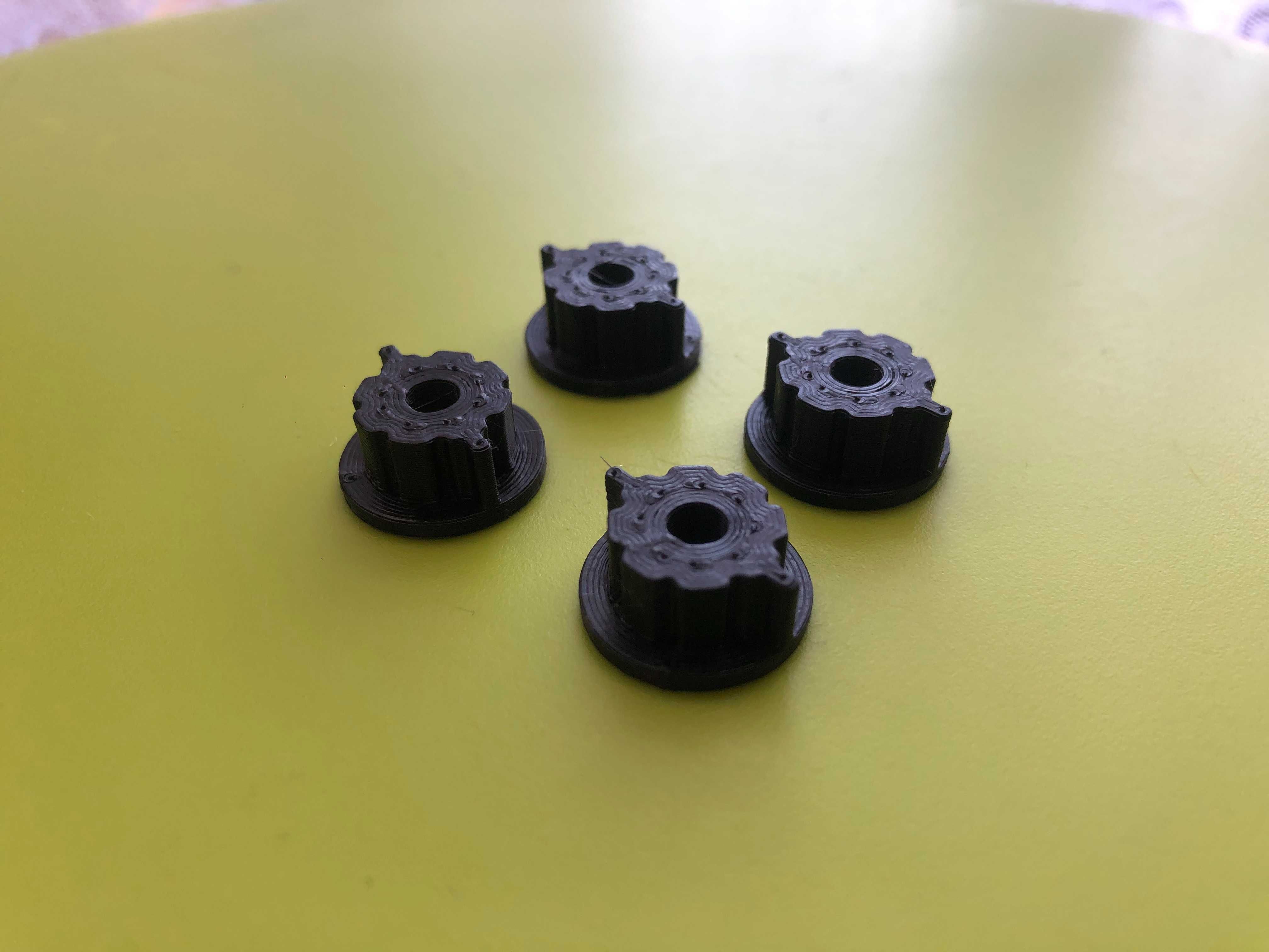 PRO-LINE Nakrętki / blokady mocowań karoserii RC 6070-02